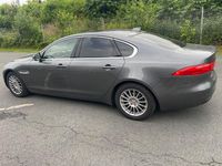 Gebraucht Jaguar XF Prestige 163 PS (119 kW) 2016 Grau Limousine