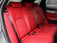 Gebraucht Jaguar F-Pace R-Dynamic 300 PS (220 kW) 2022 Schwarz SUV