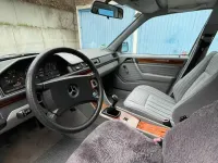 Gebraucht Mercedes 200 118 PS (86 kW) 1990 Grau Limousine