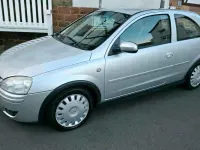 Usata Opel Corsa 81 CV (59 kW) 2006 Argento Utilitaria