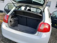 Gebraucht Toyota Auris 74 PS (54 kW) 2010 Weiß Kleinwagen