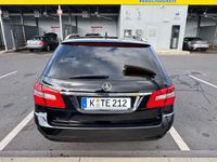 Gebraucht Mercedes E200 136 PS (100 kW) 2011 Schwarz Kombi