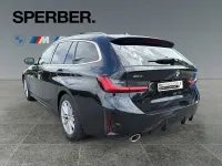 Gebraucht BMW 330 Performance 245 PS (180 kW) 2023 Schwarz Kombi