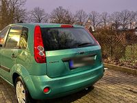 Gebraucht Ford Fiesta 69 PS (50 kW) 2007 Grün Kleinwagen