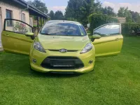 Gebraucht Ford Fiesta 82 PS (60 kW) 2010 Grün Kleinwagen