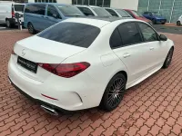 Gebraucht Mercedes C200 AMG 204 PS (150 kW) 2025 Unilack polarweiß Limousine