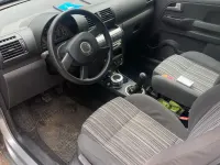 Gebraucht VW Fox 55 PS (40 kW) 2006 Silber Kleinwagen