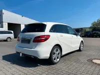 Gebraucht Mercedes B220 184 PS (135 kW) 2017 Weiß Van / Kleinbus