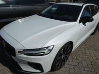 Gebraucht Volvo V60 Ultimate 197 PS (144 kW) 2024 Weiß Kombi