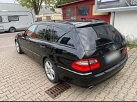 Usado Mercedes E320 224 HP (164 kW) 2009 Preto Carrinha