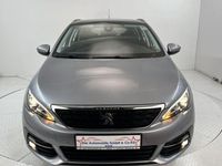 Gebraucht Peugeot 308 116 PS (85 kW) 2019 Silber Limousine
