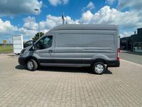 Gebraucht Ford Transit Trend 131 PS (96 kW) 2025 Grau Van / Kleinbus