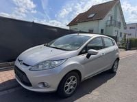 Gebraucht Ford Fiesta Titanium 95 PS (69 kW) 2012 Silber Kleinwagen