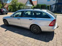 Gebraucht Mercedes C220 150 PS (110 kW) 2003 Silber Kombi