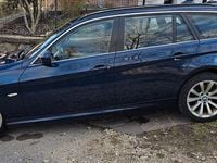 Gebraucht BMW 320 Sport Line 184 PS (135 kW) 2011 Blau Kombi