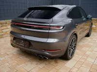Gebraucht Porsche Cayenne E-Hybrid Coupe 470 PS (345 kW) 2025 Grau SUV