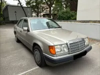 Gebraucht Mercedes 230 105 PS (77 kW) 1990 Grau Limousine