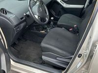 Gebraucht Daihatsu Charade 99 PS (72 kW) 2012 Gelb Limousine