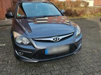 Gebraucht Hyundai i30 Edition+ 109 PS (80 kW) 2011 Grau Limousine