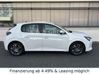 Gebraucht Peugeot 208 Active 101 PS (74 kW) 2021 Weiß Kleinwagen