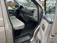 Gebraucht VW T5 140 PS (102 kW) 2011 Grau Van