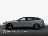 Gebraucht BMW 540 M Sport 303 PS (222 kW) 2026 Beige Kombi