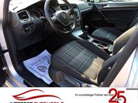 Gebraucht VW Golf VII LOUNGE 86 PS (63 kW) 2015 Reflexsilber metallic Limousine