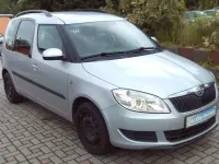 Gebraucht Skoda Roomster Plus Edition 75 PS (55 kW) 2013 Silber Van / Kleinbus