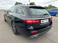 Gebraucht Mercedes E220 Avantgarde 200 PS (147 kW) 2023 Schwarz Kombi