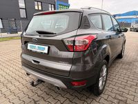 Gebraucht Ford Kuga Titanium 150 PS (110 kW) 2018 Grau (metallic) SUV