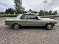 Gebraucht Mercedes 230 136 PS (100 kW) 1981 Andere farben Coupé