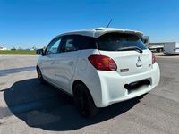 Gebraucht Mitsubishi Space Star 80 PS (58 kW) 2016 Weiß Kleinwagen