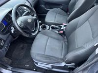 Gebraucht Hyundai i30 90 PS (66 kW) 2013 Grau Kombi