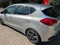 Gebraucht Kia Ceed 135 PS (99 kW) 2013 Grau Kleinwagen