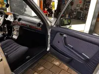 Gebraucht Mercedes 230 136 PS (100 kW) 1982 Silber Limousine