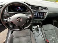 gebraucht VW Tiguan Tiguan2.0 TDI DSG R-Line Pano AHK