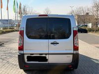Gebraucht Peugeot TePee 90 PS (66 kW) 2011 Silber Van / Kleinbus