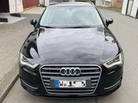 Gebraucht Audi A3 Sportback Ambiente 150 PS (110 kW) 2015 Schwarz Kleinwagen