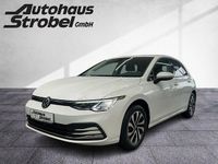 Gebraucht VW Golf VIII Active 110 PS (80 kW) 2021 Weiß oryxwhite perlmutteffekt Limousine