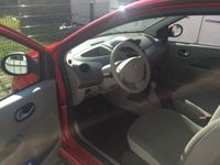 Gebraucht Renault Twingo 76 PS (55 kW) 2009 Rot Kleinwagen