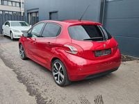 Gebraucht Peugeot 208 Allure 110 PS (80 kW) 2015 Rot Kleinwagen