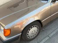 Gebraucht Mercedes E230 132 PS (97 kW) 1991 Braun Limousine