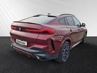 Gebraucht BMW X6 M Sport 298 PS (219 kW) 2024 Aventurinrot metallic SUV