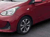 Gebraucht Hyundai i10 YES! 87 PS (63 kW) 2017 Rot Kleinwagen