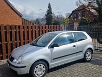Gebraucht VW Polo 65 PS (47 kW) 2004 Silber Kleinwagen