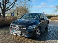 Gebraucht Mercedes GLA200 Progressive 163 PS (119 kW) 2020 Schwarz SUV