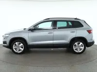 Neu Skoda Karoq 150 PS (110 kW) 2025 Andere SUV