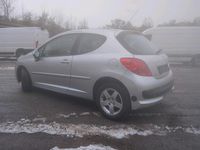Gebraucht Peugeot 207 95 PS (69 kW) 2008 Silber Kleinwagen