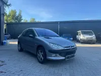 Gebraucht Peugeot 206 Tendance 75 PS (55 kW) 2002 Grau Kleinwagen