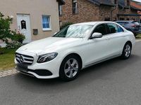 Gebraucht Mercedes E200 Avantgarde 184 PS (135 kW) 2018 Weiß Limousine